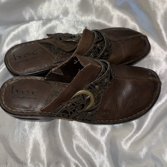 B.O.C. Mules - Women’s Karley Clog - Picture 3 of 10